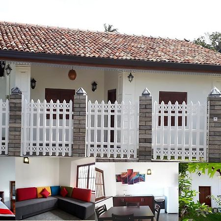 Best Inn Villa Mirissa Exterior foto